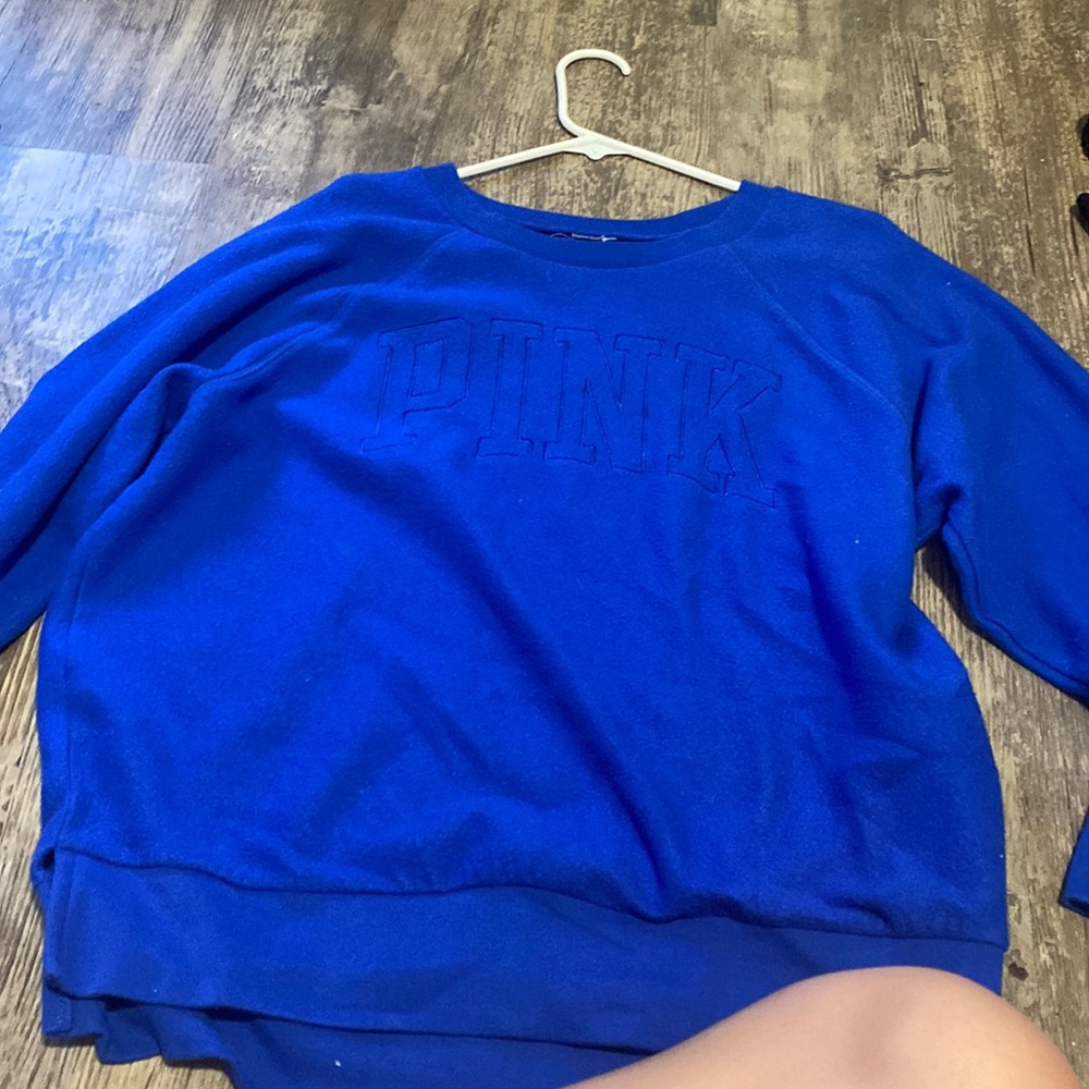 royal blue “pink” pull over size M